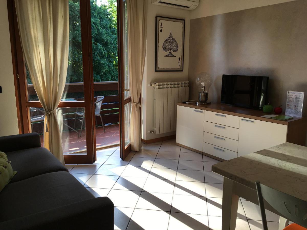 Antonellagardalake Desenzano del Garda Extérieur photo